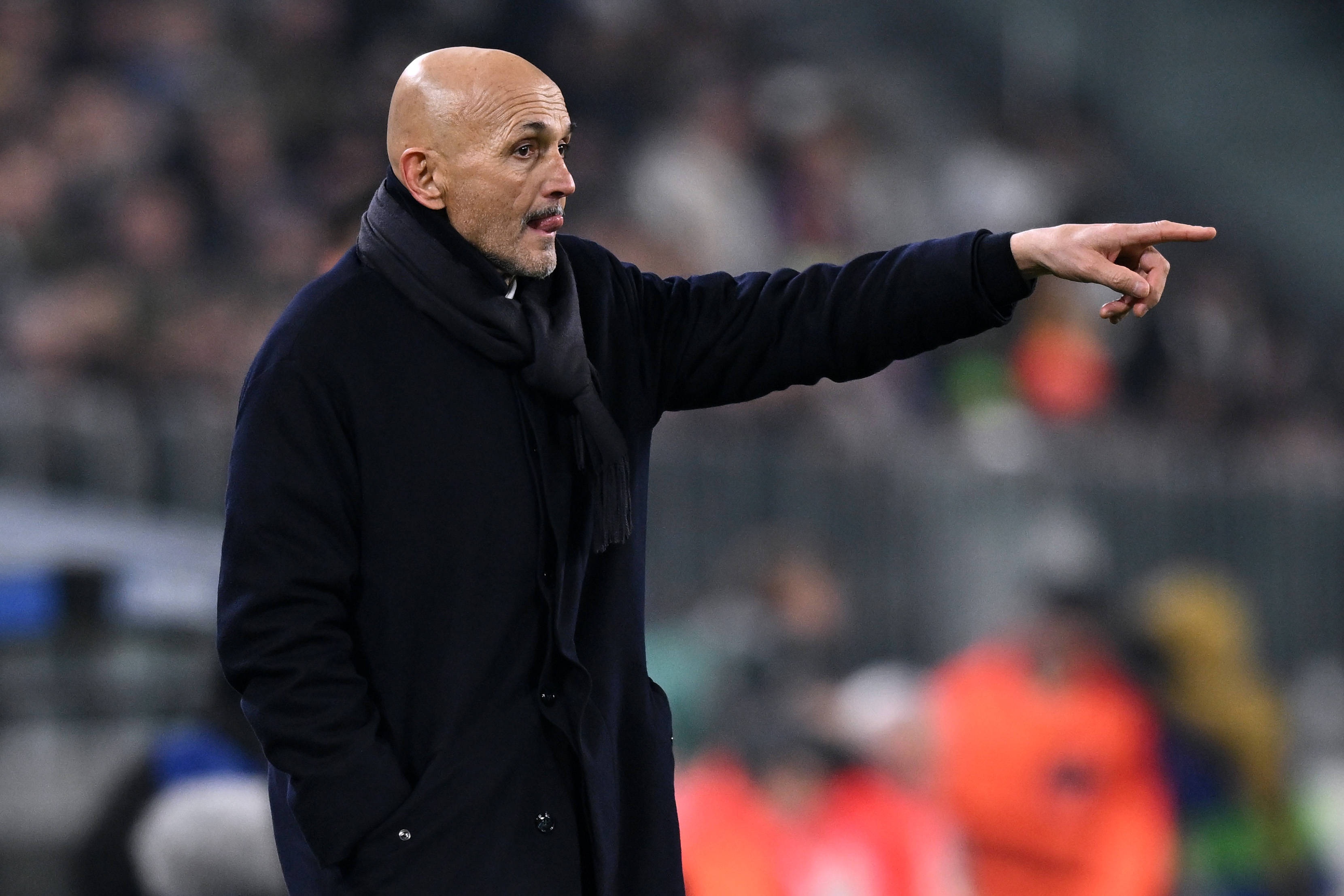 易建联：祝大家新年马不停蹄 步履坚实 每天都有新的进步